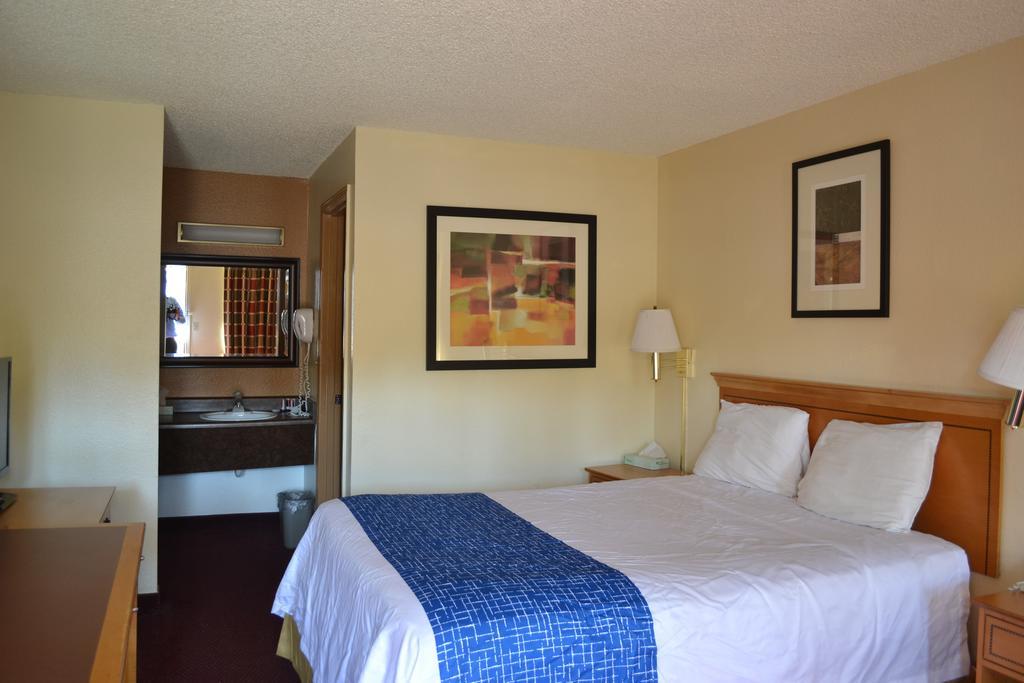 توكويلا Travelodge By Wyndham Sea-Tac Airport North المظهر الخارجي الصورة