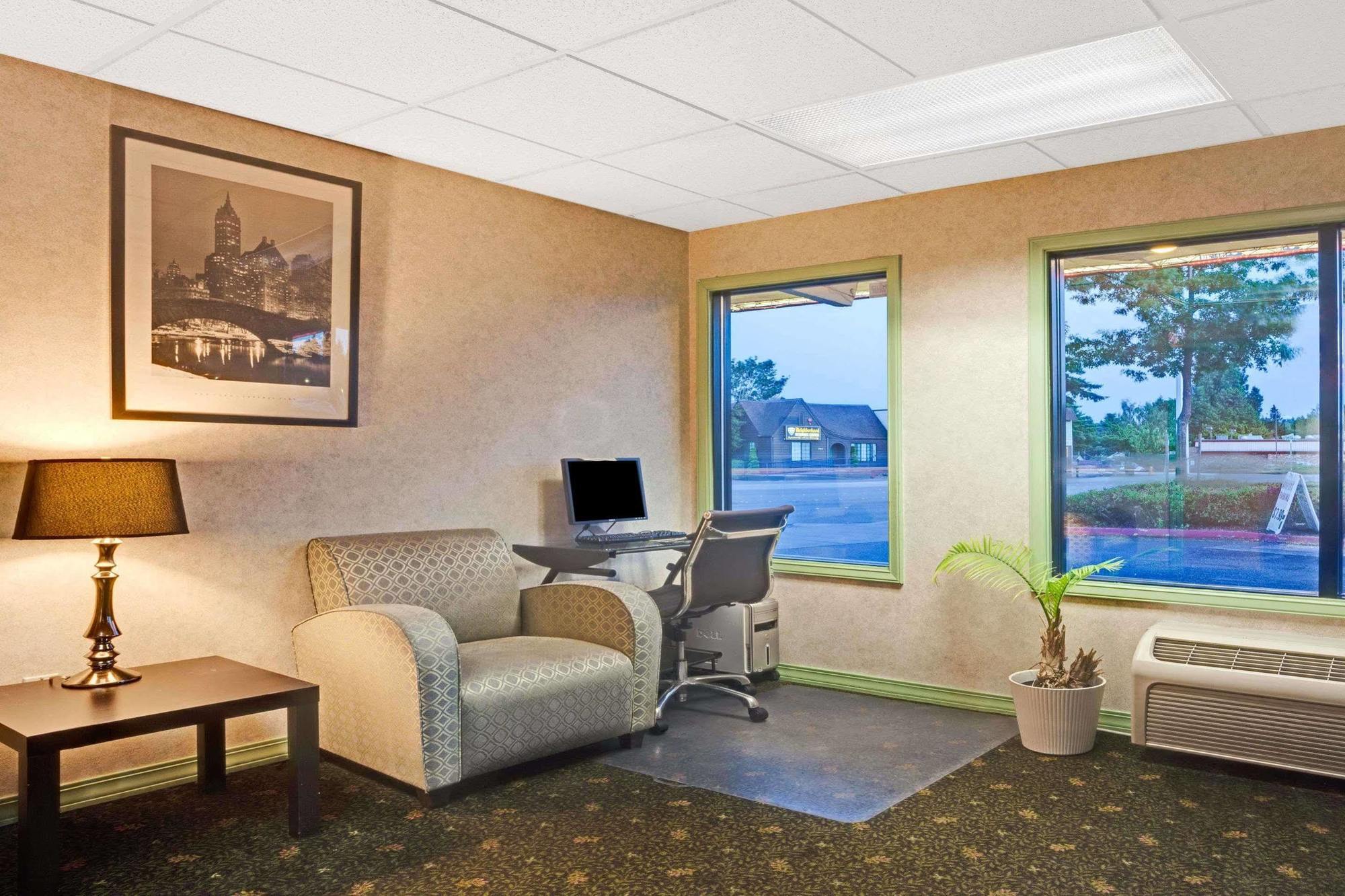 توكويلا Travelodge By Wyndham Sea-Tac Airport North المظهر الخارجي الصورة